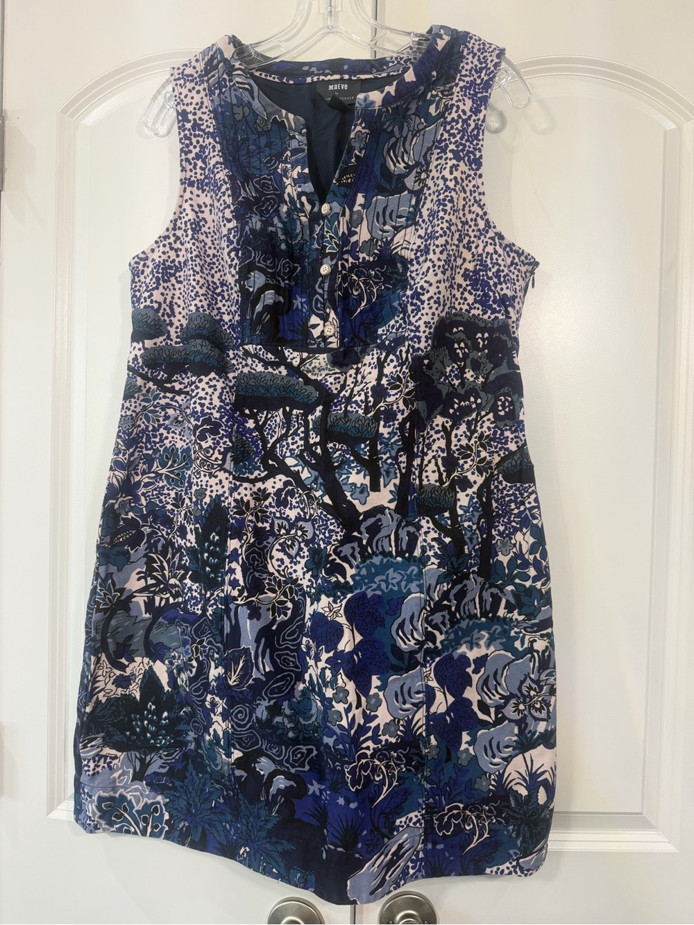 Anthropologie Navy and White Floral Sleeveless Dress
